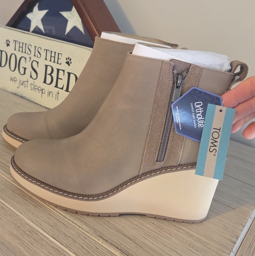 Women's Taupe Wedge Ankle Boots - Stylish Everyday Comfort - Picture 2 of 6
